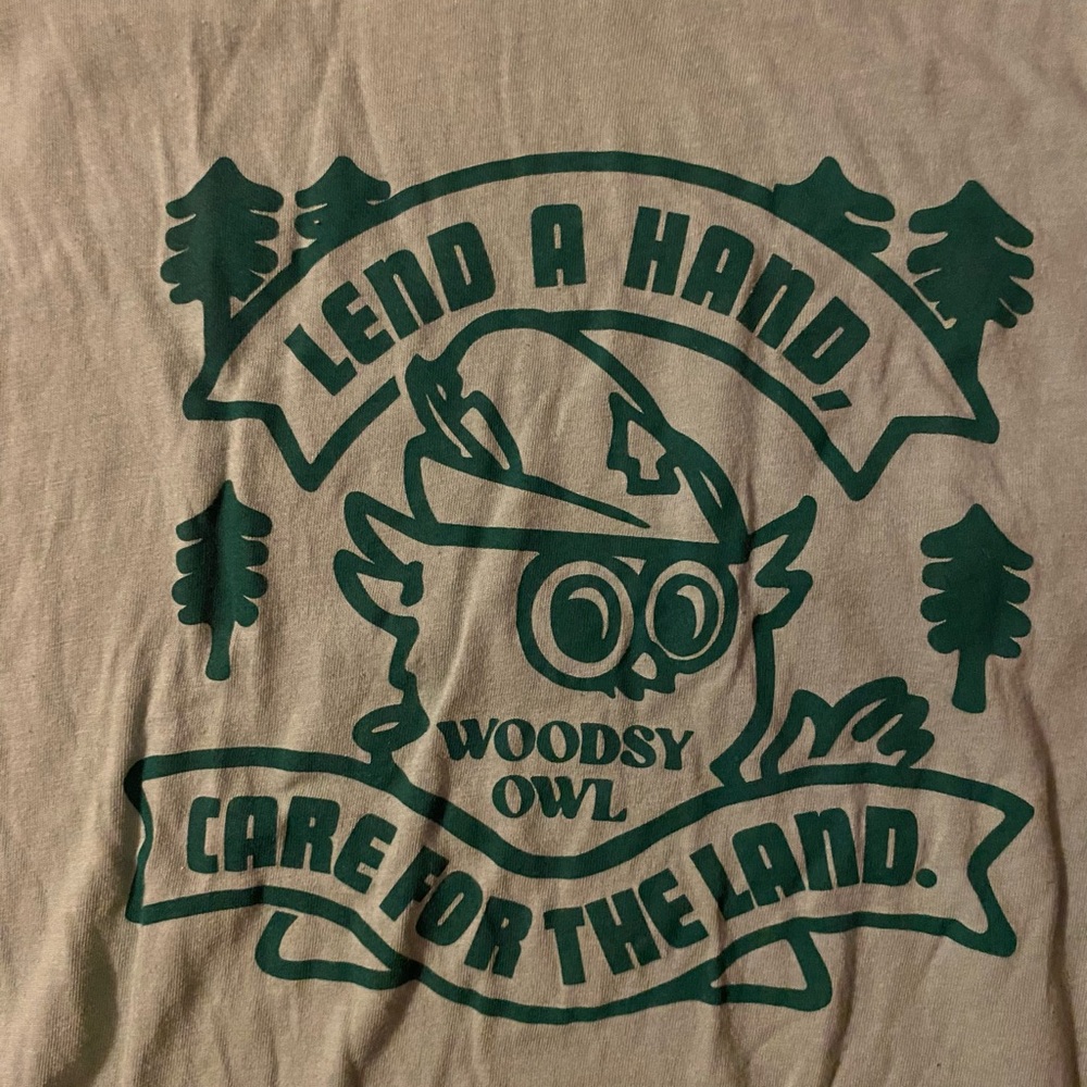 NWOT Green Graphic Tee with Woodsy Owl XL Landmark Unisex T shirt